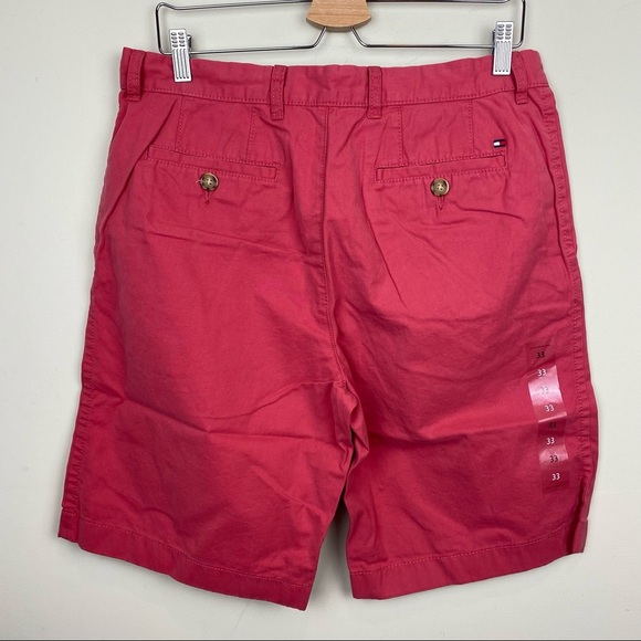 Tommy Hilfiger || Flat Front Shorts; Size 33 Waist - Picture 3 of 12